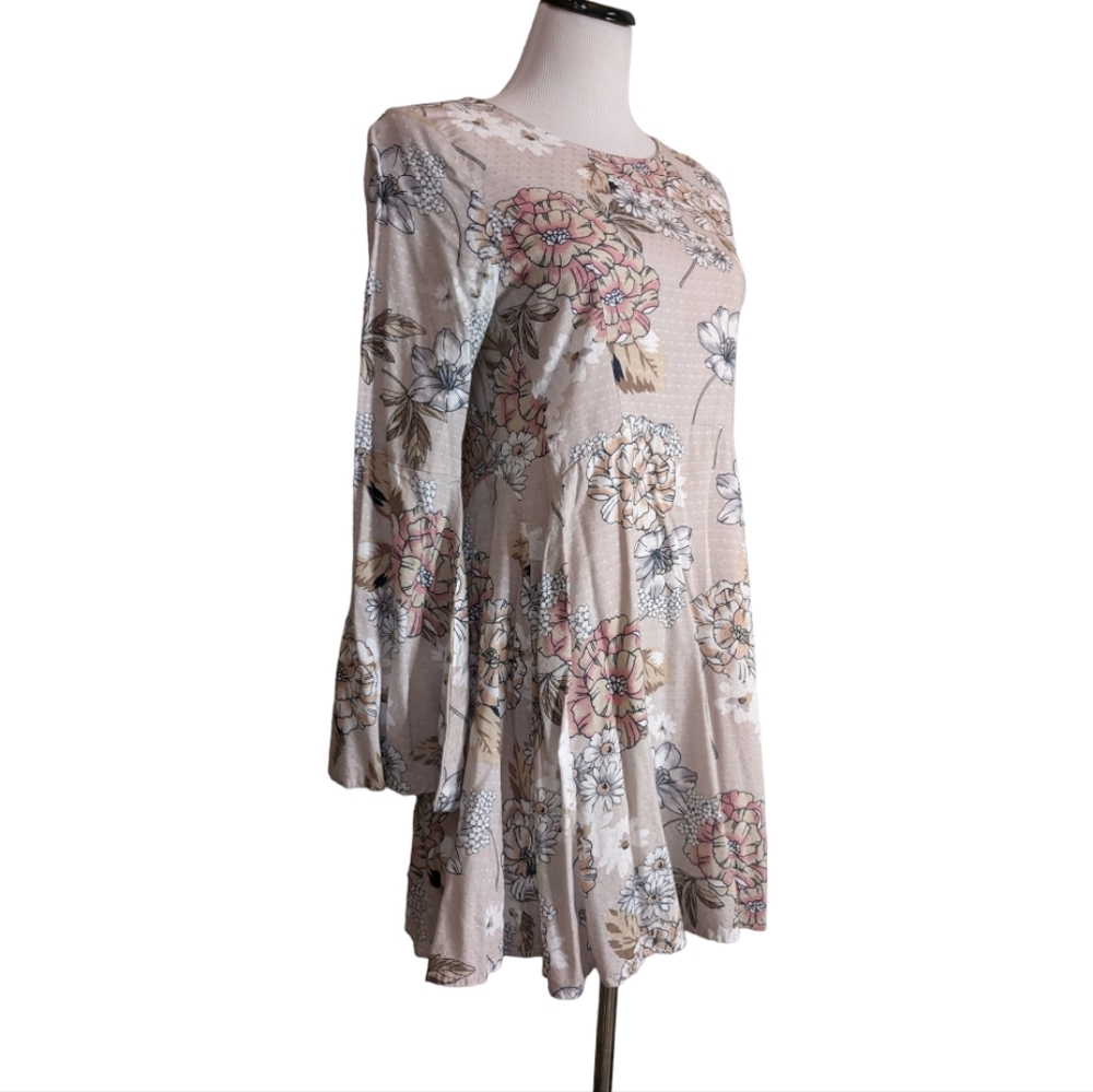 Altar'd State boho long sleeve floral spring summer dress blush nude EUC Medium - Picture 2 of 10